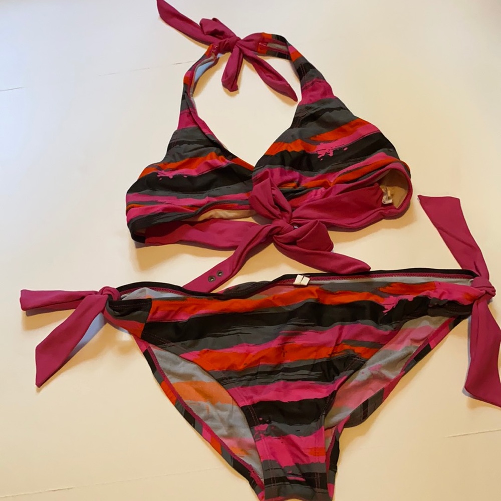 Cute Converse One Star Bikini 👙